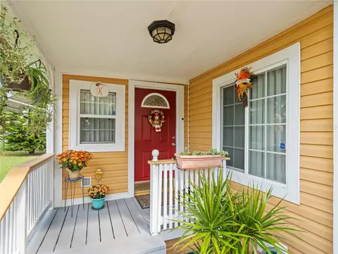 12707 Cambridge Ave, Tampa, FL 33624
