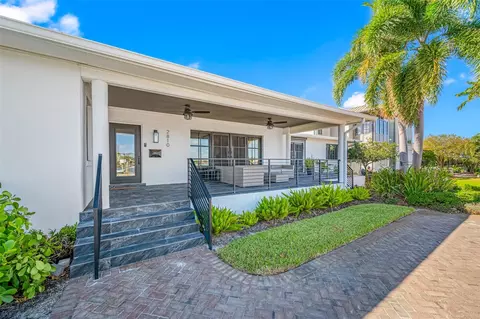 2810 Coffee Pot Blvd NE, Saint Petersburg, FL 33704