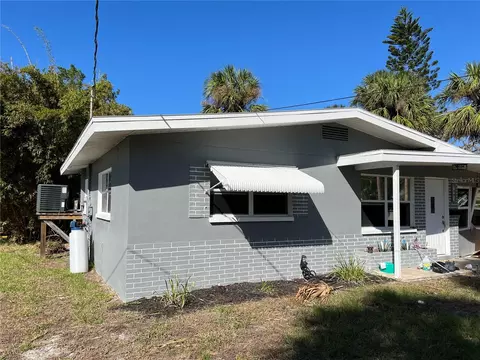 7803 Davis St, Port Richey, FL 34668
