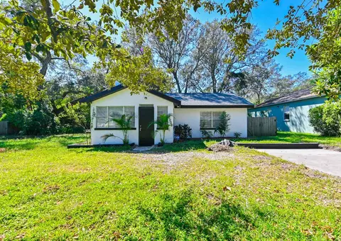 9318 Forest Hills Dr, Tampa, FL 33612