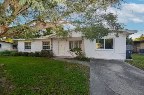 421 Country Club Dr, Oldsmar, FL 34677