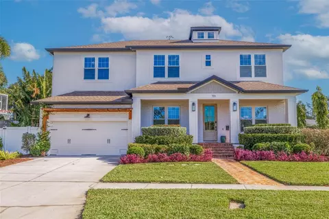 701 Alda Way NE, Saint Petersburg, FL 33704