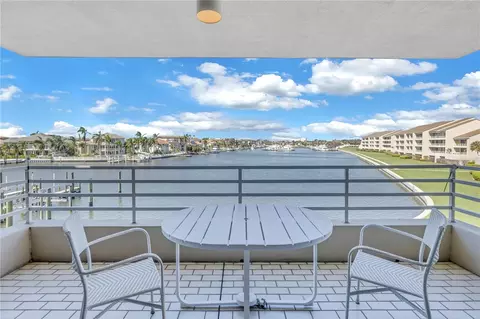 2775 Kipps Colony Dr S #206, Gulfport, FL 33707