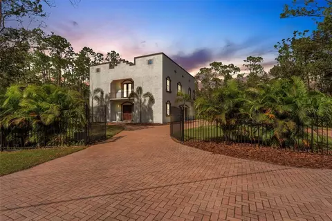 4601 Log Cabin Dr, Lakeland, FL 33810