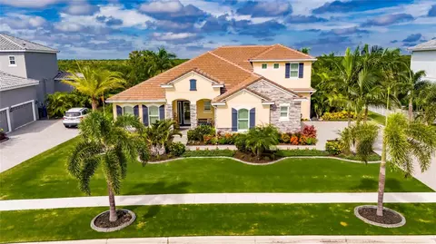 824 Manns Harbor Dr, Apollo Beach, FL 33572