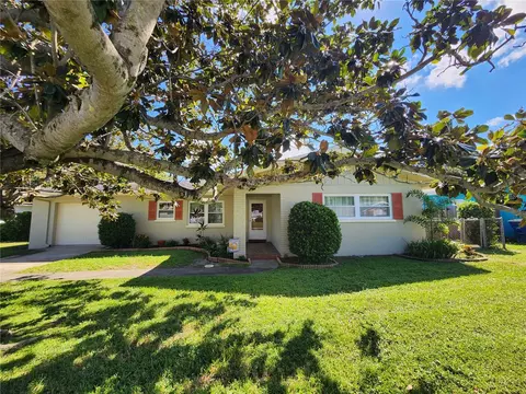 1869 Greenhill Dr, Clearwater, FL 33755