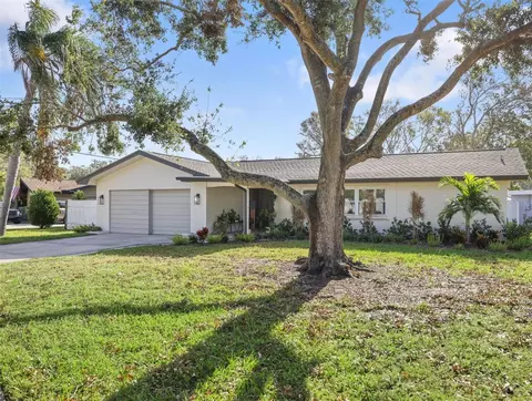 2351 Glenmoor Rd N, Clearwater, FL 33764