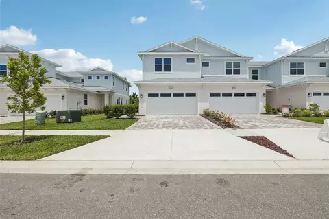 31895 Anchor Point Dr, Wesley Chapel, FL 33545