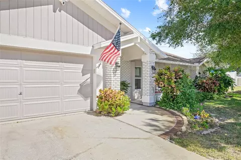 1300 Cedar Ct, Tarpon Springs, FL 34689
