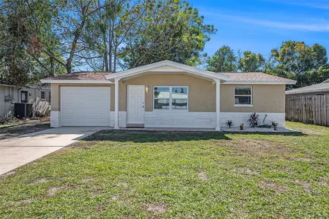 5418 Palm Dr, New Port Richey, FL 34652