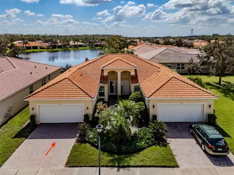 16251 Amethyst Key Dr, Wimauma, FL 33598