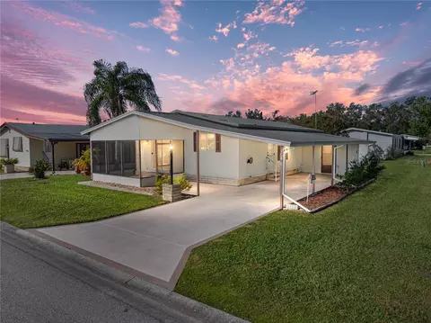 3901 William Hume Dr, Zephyrhills, FL 33541