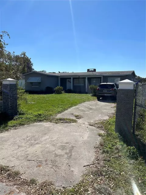 14153 Holiness Church Rd, Dover, FL 33527