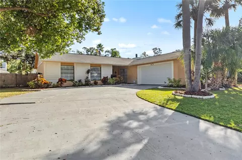 15613 Cashmere Ln, Tampa, FL 33624