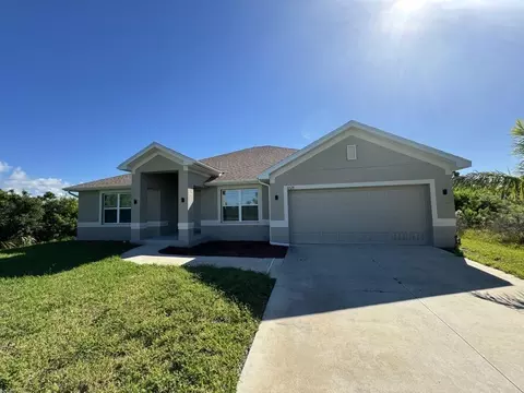 10120 St Paul Dr, Port Charlotte, FL 33981