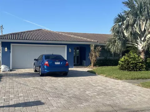 340 Palm Is NE, Clearwater Beach, FL 33767