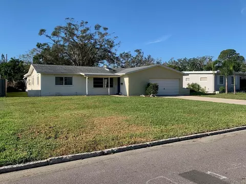 6620 Poinsettia Ave S, Saint Petersburg, FL 33707