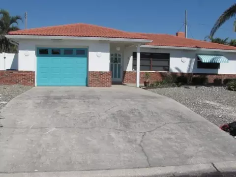 219 Lido Dr, Saint Pete Beach, FL 33706