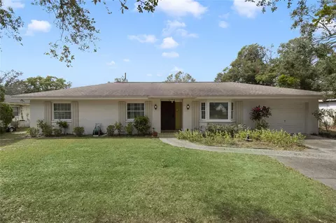 1406 E Dee Ann Dr, Brandon, FL 33511