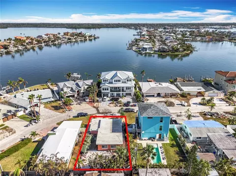 16212 Redington Dr, Redington Beach, FL 33708