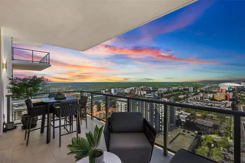 301 1st St S #2805, Saint Petersburg, FL 33701