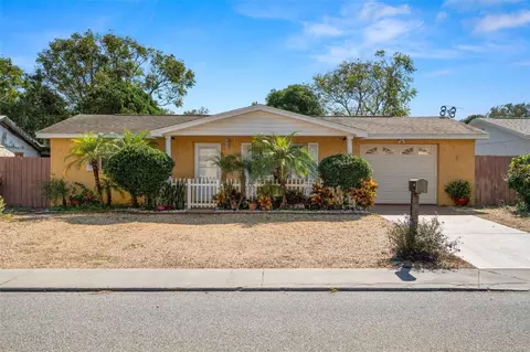 7110 King Arthur Dr, Port Richey, FL 34668