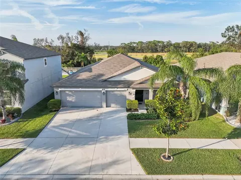 9705 Sage Creek Dr, Ruskin, FL 33573
