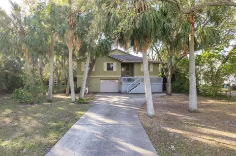 201 Lafayette Blvd, Oldsmar, FL 34677