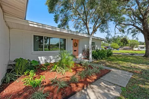1601 70th Ave N, Saint Petersburg, FL 33702