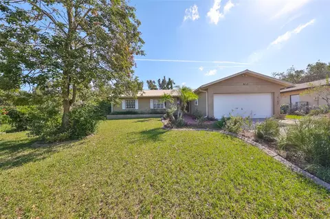 832 Chadsworth Ave, Seffner, FL 33584