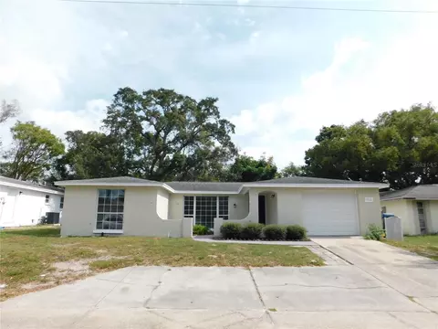 9110 Gray Fox Ln, Port Richey, FL 34668