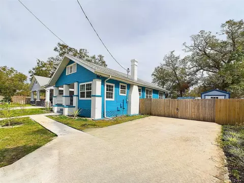 5205 N 9th St, Tampa, FL 33603
