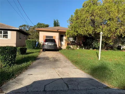 2401 42nd St S, Saint Petersburg, FL 33711