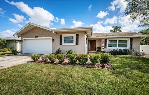 2624 Colony Dr, Dunedin, FL 34698