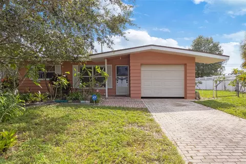 3198 Huntington Dr, Largo, FL 33771