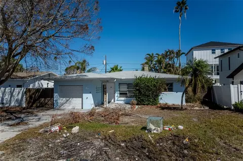 16213 2nd St E, Redington Beach, FL 33708