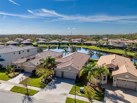30200 Southernwood Ct, Wesley Chapel, FL 33543