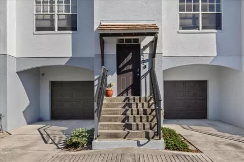 5222 Olmstead Bay Pl, Tampa, FL 33611