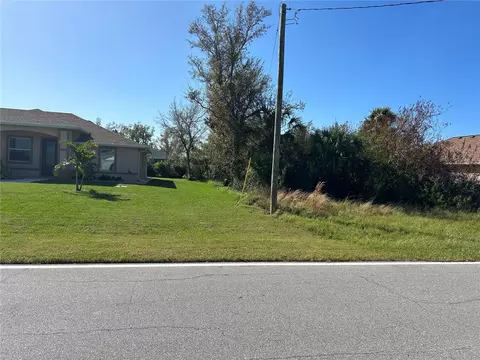 497 Sunset Rd N, Rotonda West, FL 33947