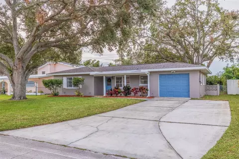 2192 Belmar Dr, Belleair Bluffs, FL 33770
