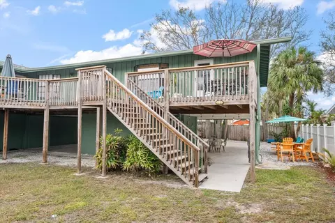 800 E Gulf Blvd #1, Indian Rocks Beach, FL 33785