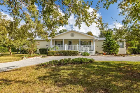 35347 Flowerfield Ln, Dade City, FL 33525