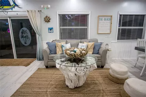1434 Harbor Dr, Marathon, FL 33050