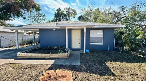 3013 E Powhatan Ave, Tampa, FL 33610