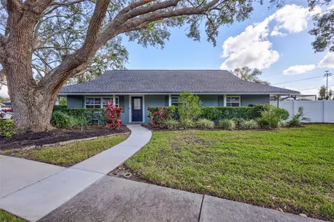 9598 103rd Ave, Seminole, FL 33777