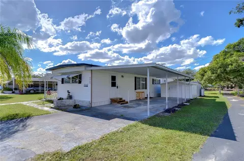 4909 Kent Dr, Zephyrhills, FL 33541