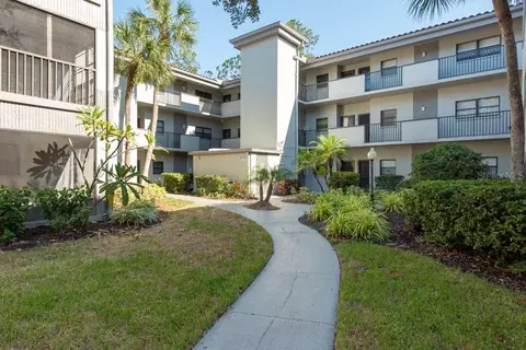 2650 Countryside Blvd #B205, Clearwater, FL 33761