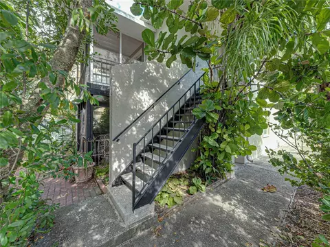 1011 S Moody Ave #32, Tampa, FL 33629