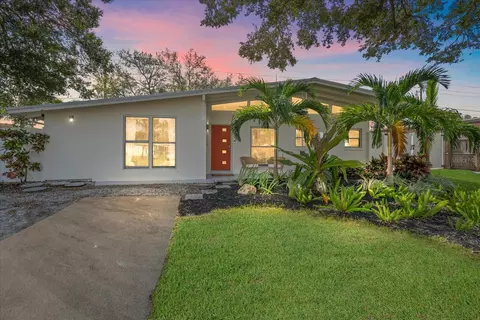 2966 Browning St, Sarasota, FL 34237