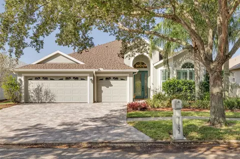 18922 Maisons Dr, Lutz, FL 33558